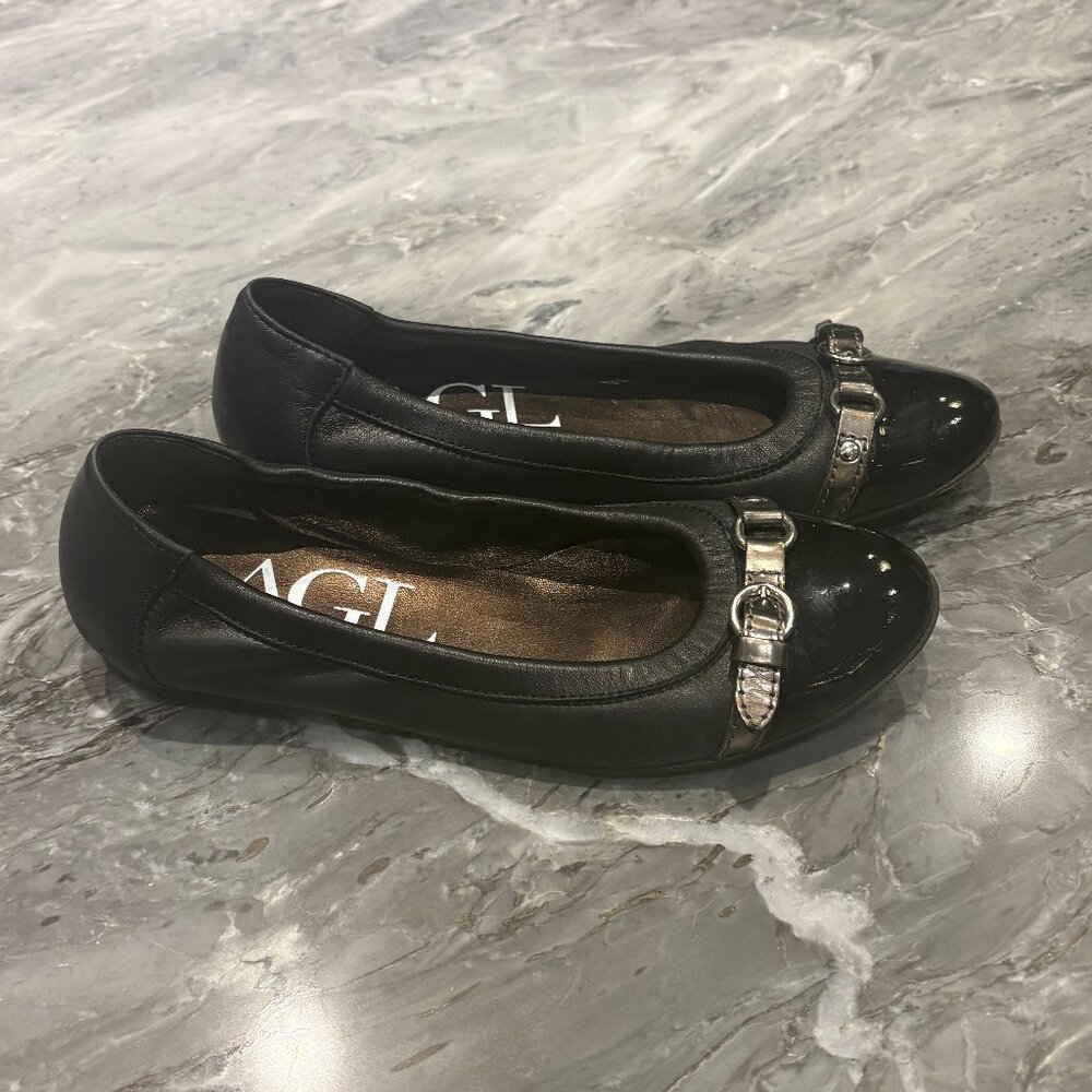 AGL Cap Toe Ballet Flat